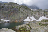 Un laquet au dessus du grand Lac de Cambales