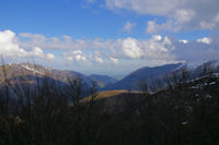 La vallee de Ferriere et plus loin, la plaine de Pau