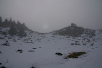 Sale temps en montant au Cap Nestes, mais le soleil n'est pas loin!