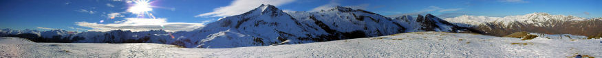 Panorama au Cap d'Aout, au centre Le Petit Gabizos et le Pic de la Latte de Bazen