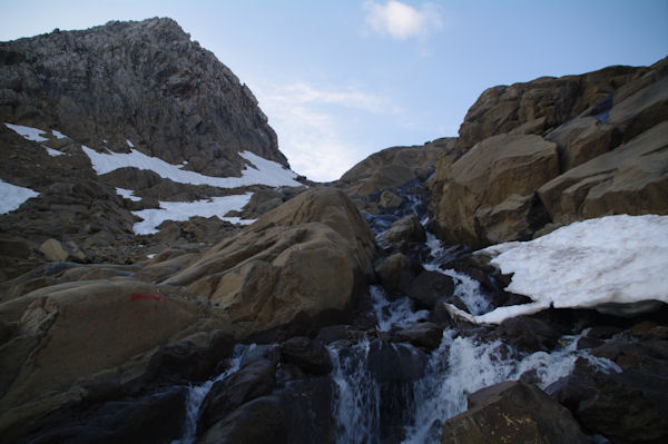 La cascade du glacier du Taillon