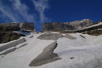 Le Breche de Roland depuis le refuge des Sarradets