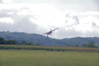 Le Pilatus  l_atterrissage sur l_arodrome de Castelnau Magnoac