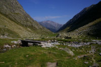 Le petit pont sur le gave d'Arrens au Pla du Labassa