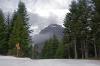 Le Pic de Bazes depuis le Col de la Serre