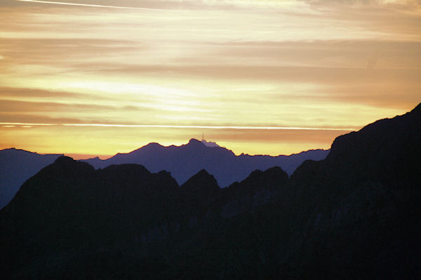 Le soleil se lve sur le Pic du Midi de Bigorre