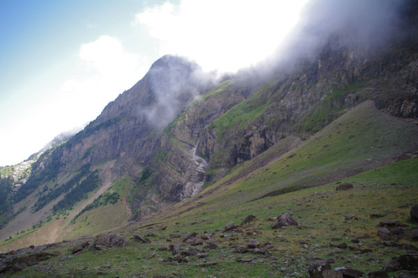 Le torrent descendant du Glacier Ouest du Marbor