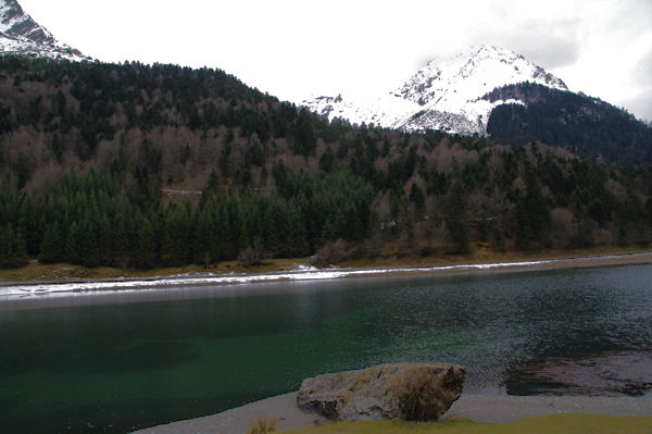 Le Lac d_Estaing depuis l_Oule