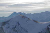 Le Pic du Midi de Bigorre dans l_axe du Soum de las Escures depuis le Pic d_Estibte