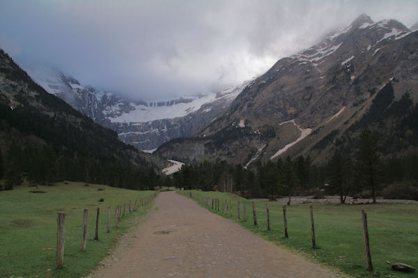 Le Cirque de Gavarnie, droit devant