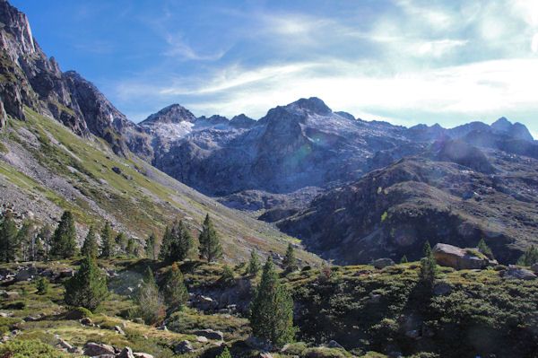 Le vallon du ruisseau du Pic Arrouy, le Pic de Bernat Barrau au fond