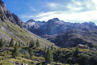 Le vallon du ruisseau du Pic Arrouy, le Pic de Bernat Barrau au fond