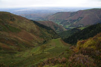 Le Vallon de Bigaloume, plus loin la Vallee du Leez et la plaine de Tarbes