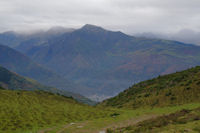 Le vallon d'Estibos, en bas, Pierrefitte - Nestalas, au fond, le Pic du Cabaliros