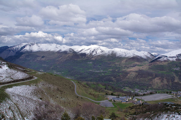 La valle de la Neste et Loudenvielle depuis le Tuc de Couret