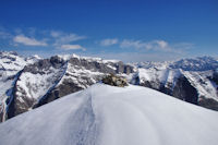 Le cairn sommital du Pic de Lary