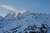 Les Astazous, le Pic de Marbor et les Pics de la Cascades, devant, le Pic de la Pahule