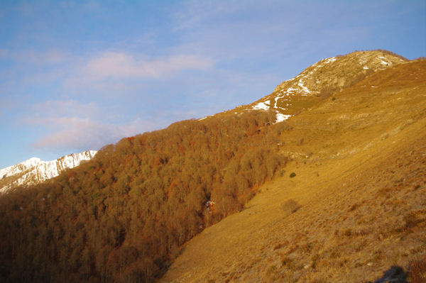 Le Pic d_Andorre, au fond, le Soum de las Escures et le Soum Granquet