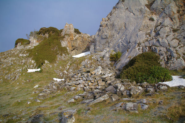 Un orri  la base du Soum de Leiz