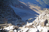 La cheminee du Lustou depuis la crete