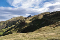 Le Pic de Montaigu au dessus du Col de Barran