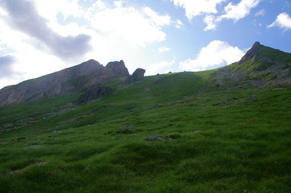 De gauche  droite, Le Pic du Midi d_Arrens, le Pic Arrouy, le Monn et le Pic de Mousqus