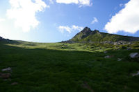 La raide monte qui conduit au Pic de Mousqus