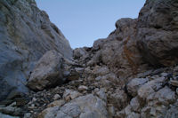 Deuxieme couloir d_boulis pour remonter les murailles du Cirque de Troumouse