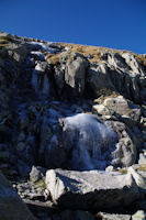 Cascade de glace sous les pentes des cretes de Barris d'Aubert