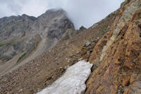 Petit neve en arrivant au Col d'Arratille