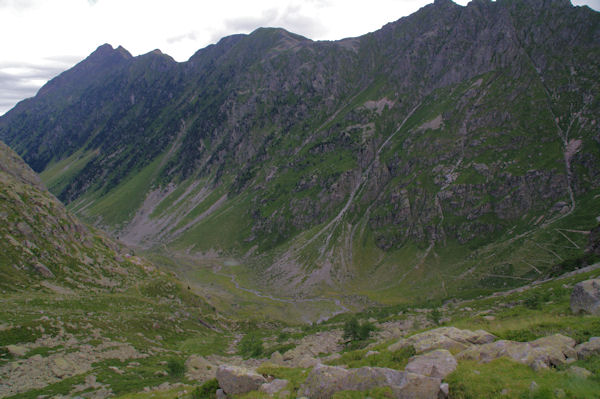 La valle du Gave d_Arrens depuis le dversoir de la Pacca