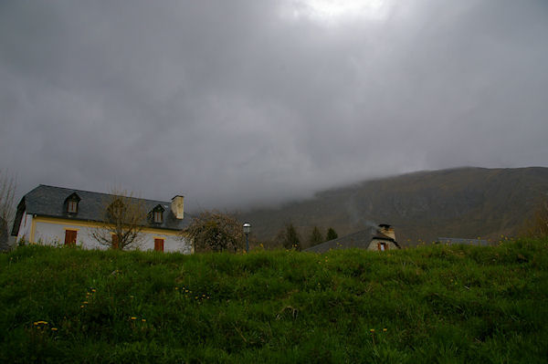 Les crtes du Soum de la Pne depuis Gaillagos, il tait temps de rentrer!