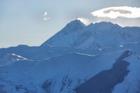 Le Pic du Midi de Bigorre et le dessin des cretes du Pic de Nerbiou et du Soum de Maucasau