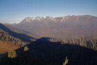 Le Soum de Granquet, Soum de las Escures, le Soum de Conques, le Soum d_Andorre et le Soum du Prat du Rey au dessus de la valle du Bergons, L_ombre porte du Pic de Peyre