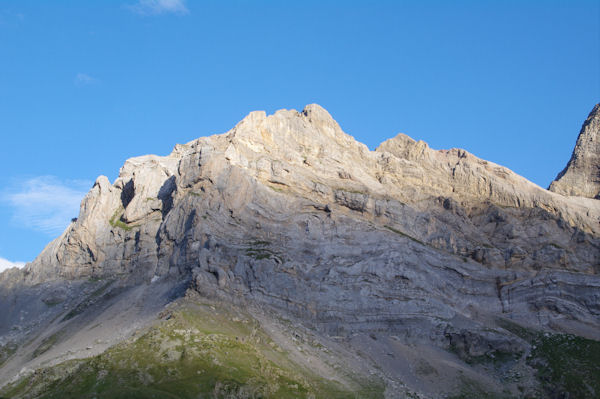 Le Pic Rouge de Pailla depuis le refuge des Espuguettes