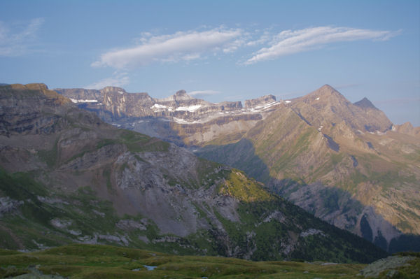 Le cirque de Gavarnie depuis le plateau des Cardous