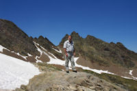 Fred au Col de l'Hospitalet, derriere, le Pic Estibere