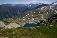 Le Lac de Migouelou apparat sous le Col d_Hospitalet