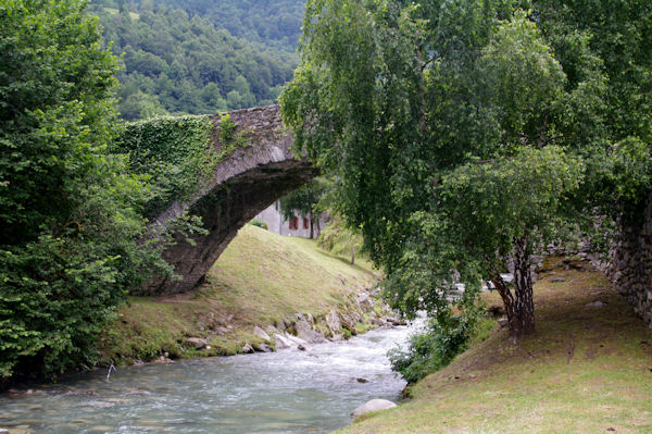 Le pont du Labadet  Arrens