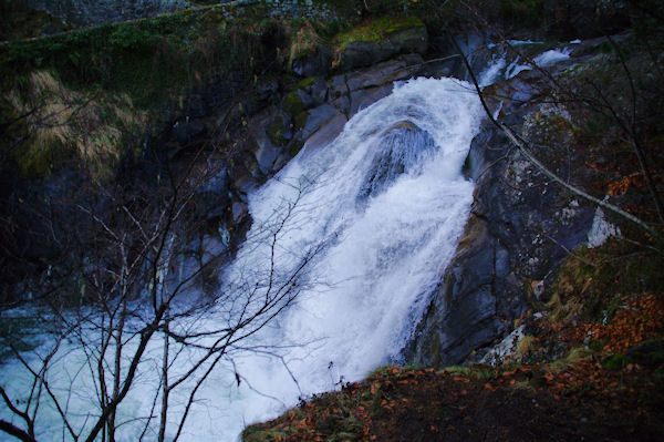 La Cascade sous la source Thermale de Mauhourat