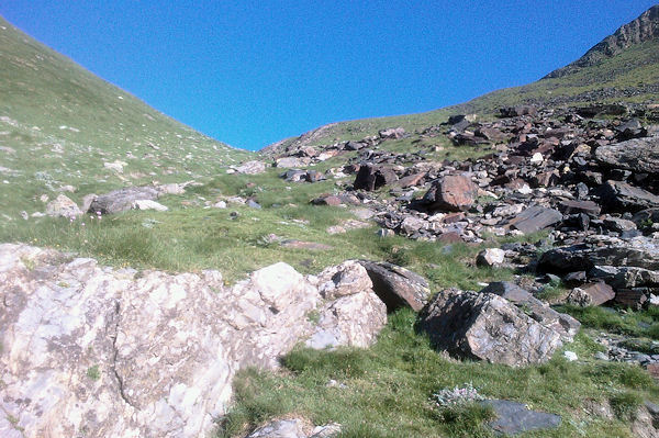 La monte vers le Col d_Uzious