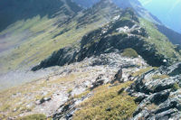 La crte entre le Sanctus et le Pic de Louesque, au fond, le Col de Louesque