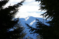 En montant au Col de la Serre, le Pic du Cabaliros 