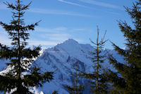 En montant au Col de la Serre, le Pic du Midi d_Arrens