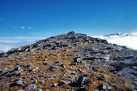 Le cairn sommital du Soum Blanc des Espcires