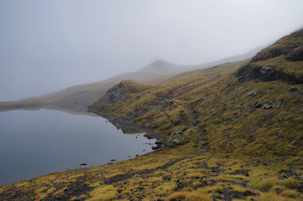 Le sentier vers le Col de Tentes