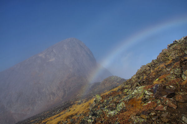 Le Soum Blanc des Espcires, arc en ciel en prime!
