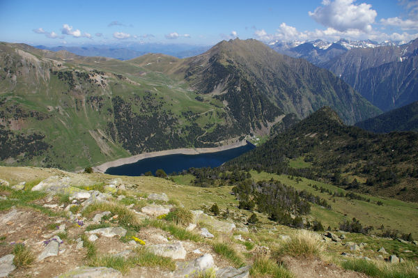 Le lac de l'Oule depuis le Soum de Monpelat