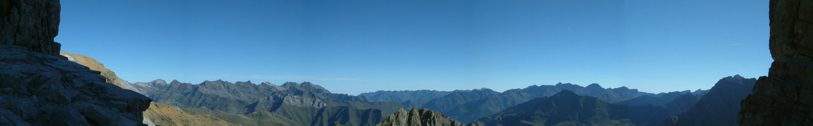 Panoramique Nord depuis la Brche de Roland