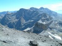 Le Cirque de Gavarnie depuis le sommet du Taillon, le Mont Perdu au fond